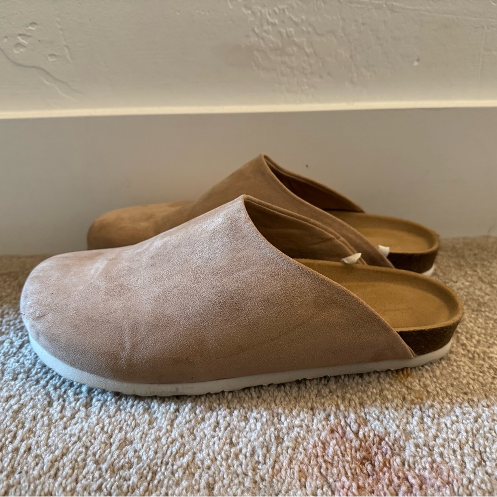 Universal Thread Bev Mules - Picture 6 of 10